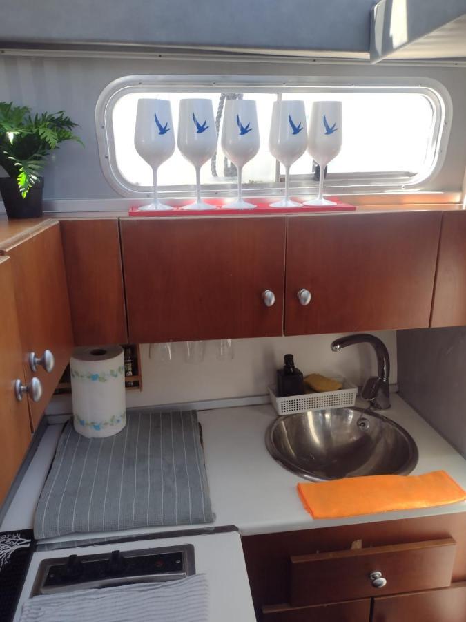 Yach Boat Hotel Barcelona Buitenkant foto